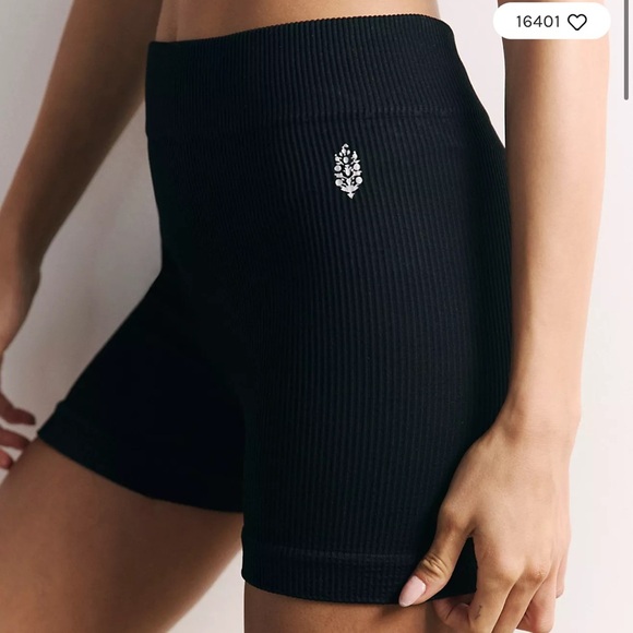 Free People Movement Happiness Runs Prajna Shorts - Picture 1 of 11